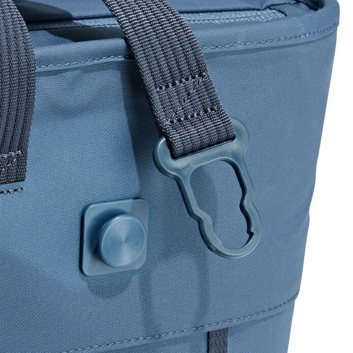 carryouttm-soft-cooler-tote-20-l-i5 250815_hydro_cooler_details_14841_2.jpg