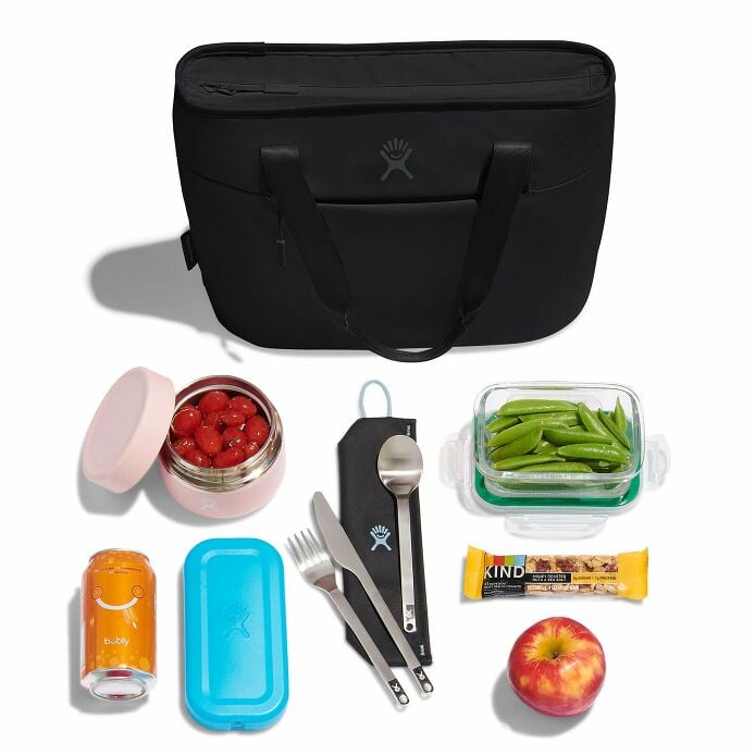 8-l-insulated-lunch-tote-h9 8l-tote-black-packing.jpg