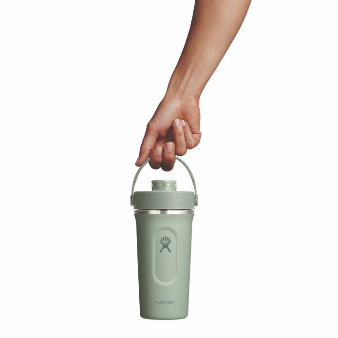 gym-bundle-z5 mxcc24374_24ozinsulatedshakerbottle_agave_hb_1.jpg